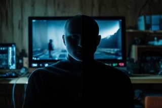 二重生活电影未删减版迅雷下载；二重生活 电影在线