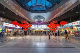 彩柒汇生活广场地铁站哪个口出（彩柒汇生活广场地铁站是几号线）