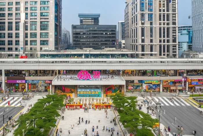 彩柒汇生活广场占地面积（彩柒汇生活广场地铁站哪个口出）