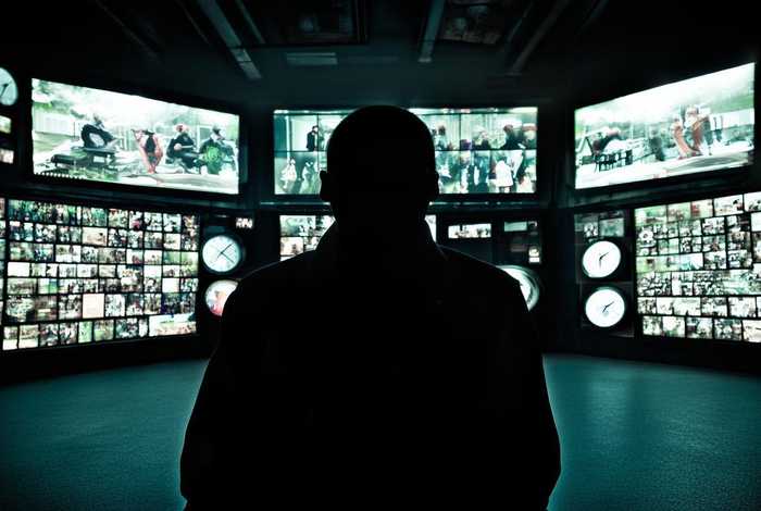 被监控的生活；监控的生活100天