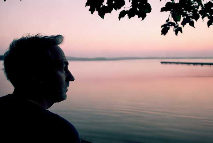 假如生活欺骗了你配乐视频播放 假如生活欺骗了你配乐视频播放下载