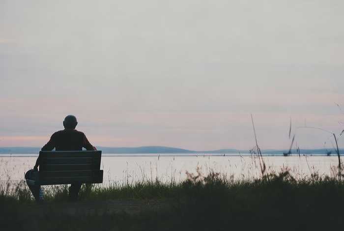 对生活失去信心感觉自己很压抑怎么办（对生活失去信心感觉自己很压抑怎么办说说）