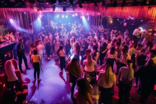 广西夜总会招聘 - 广西夜总会招聘信息