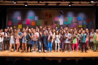 大学简单的小品表演 - 适合大学表演的小品剧本