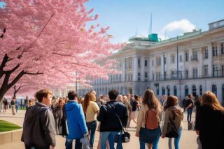 大学生活俄语作文30字；大学生活俄语作文30字怎么写