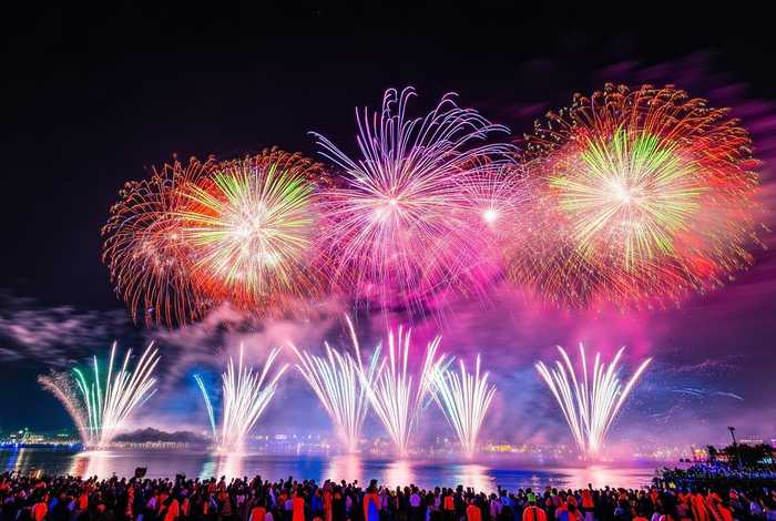 桂林生活网直播,桂林生活网直播大年初一訾洲公园烟花秀 桂林生活网直播,桂林生活网直播大年初一訾洲公园烟花秀