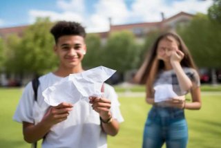 大学生活得到和失去 大学生活得到和失去的句子