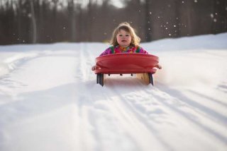 惯性在生活中的用处 惯性在实际生活中的运用