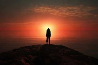 害怕朝西的生活怎么形容；害怕朝西的生活怎么形容成语