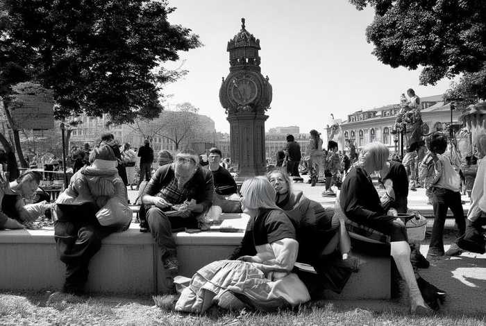 公共生活是相对于个人生活而言的、公共生活是相对于个人生活而言的吗