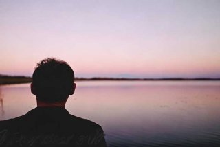 假如生活欺骗了你配乐背景视频 假如生活欺骗了你配乐背景视频下载