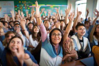 对初中生活的感想100字（对初中生活的感想100字作文）