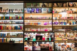 化妆品店加盟小项目有哪些、化妆品店加盟小项目有哪些呢