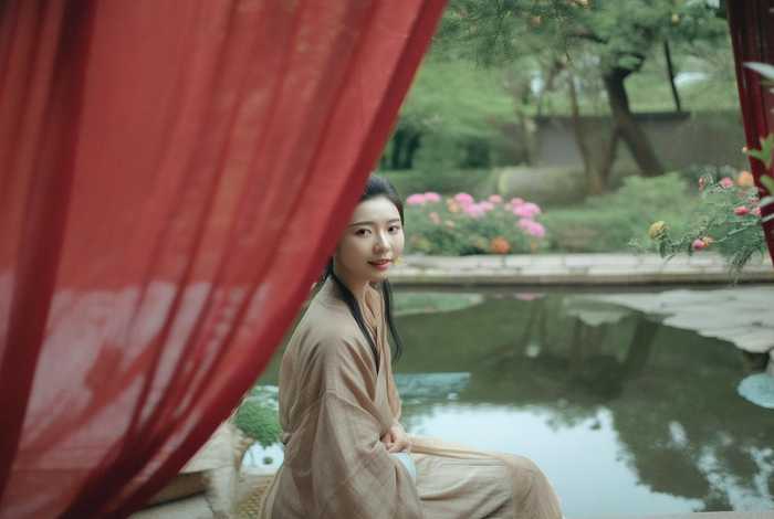 贾敏的红楼生活txt下载 贾敏的红楼生活 半卷舒帘