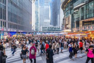 地纬生活广场直播（上海地纬生活广场）