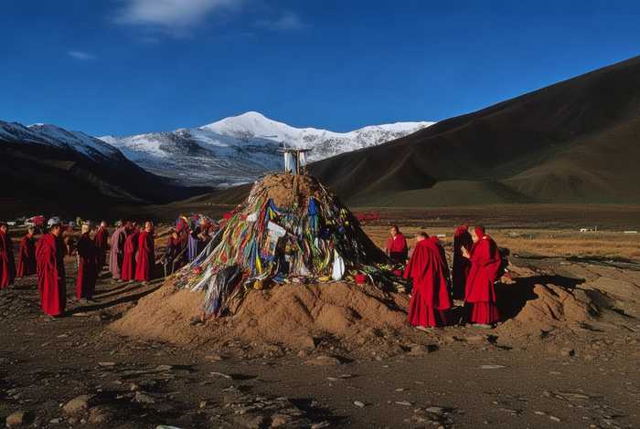 藏族的埋人习俗 藏族人的埋葬方式