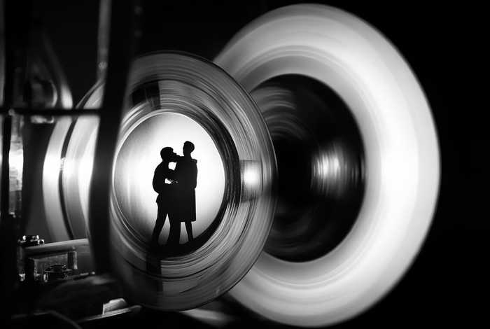 黑白生死电影在线观看（黑白生死电影在线观看中文）