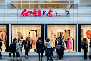 二虫家女装生活馆；虫二女装目前全国有多少家