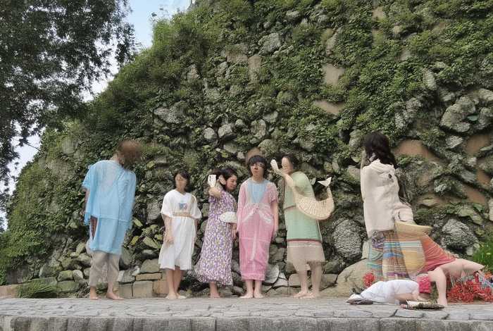 海参的生活习性写一段话、海参的生活方式是什么