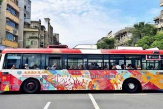 巴士生活公交车；巴士生活公交车眉山