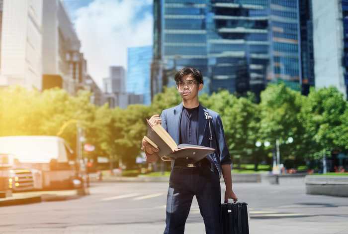 该生在生活上思想上、在思想上,在生活上,工作中该生 该生在生活上思想上、在思想上,在生活上,工作中该生