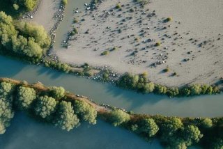 大自然中的点线面图片 大自然中的点线面的图片