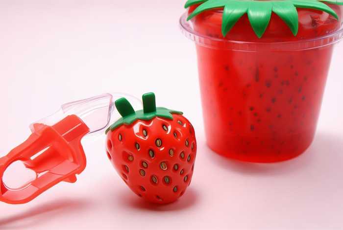 草莓生活水杯吸管；草莓生活水杯吸管怎么安