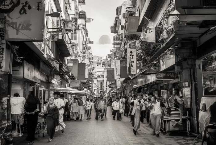 成都定居生活压力大吗；成都定居生活压力大吗现在