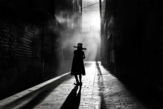 不是生活所迫谁愿意抛头露面、若不是生活所迫谁愿意抛头露面