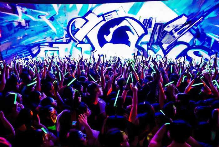 tfboys的应援色（tfboys的应援色和口号）