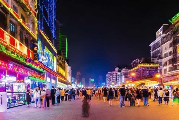 海口跻身全国十大夜生活活力城市、海口跻身全国十大夜生活活力城市之一