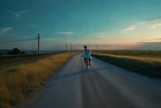 回老家的路上心情说说句子（回老家的路上心情说说句子图片）