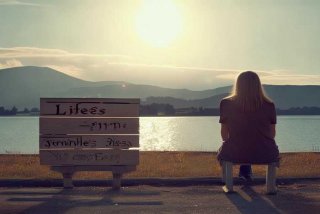 感悟生活不易的句子图片，感悟生活不易的句子图片带字