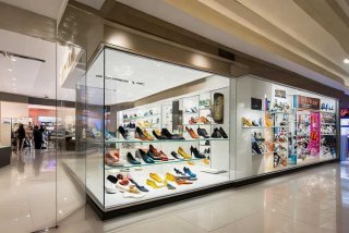 东莞塘厦万科生活广场一楼鞋专卖店（东莞塘厦万科生活广场一楼鞋专卖店在哪里）