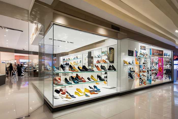 东莞塘厦万科生活广场一楼鞋专卖店（东莞塘厦万科生活广场一楼鞋专卖店在哪里）