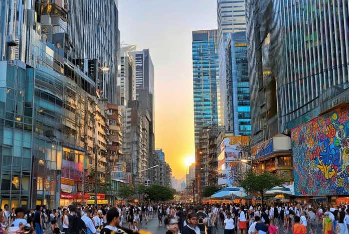 关于现在生活的英语作文、关于现在生活的英语作文80词