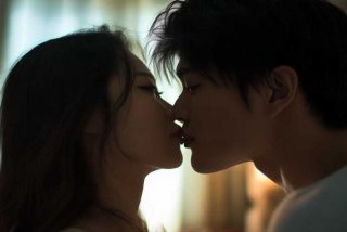 关婷娜吻戏片段、关婷娜吻戏片段在哪一集