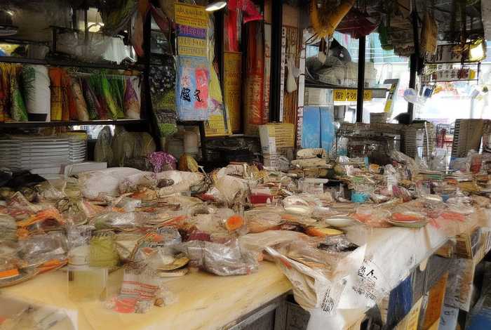 鲁迅生活的时代背景 200~300字（鲁迅生活的时代背景50字）