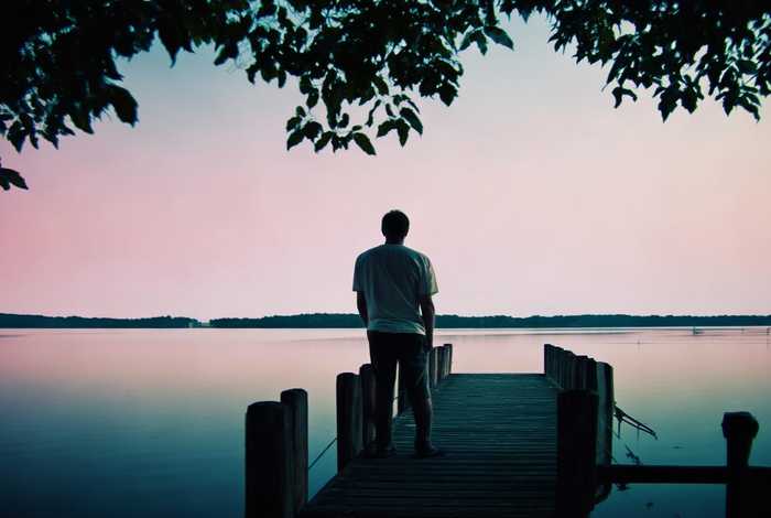 假如生活欺骗了你配乐视频播放 假如生活欺骗了你配乐视频播放下载