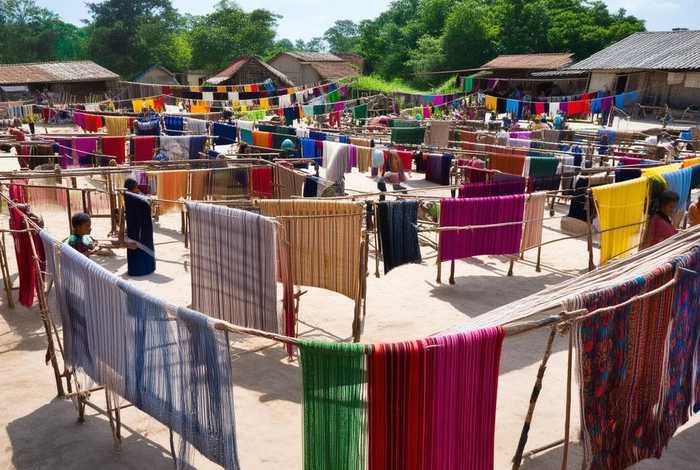 纺织人们的生活；纺织品在人们生活中的作用