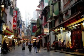 临沂大学大学生活动中心准点烤肉，临沂大学大学生活动中心怎么样