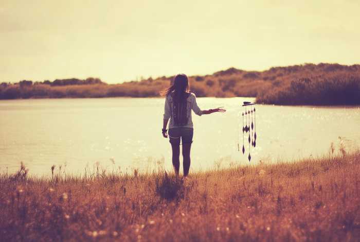 生活从不相信眼泪风语、生活从不相信眼泪风语是什么歌 生活从不相信眼泪风语、生活从不相信眼泪风语是什么歌