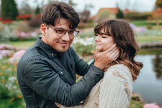 情侣夫妻摆拍姿势，情侣夫妻摆拍姿势视频