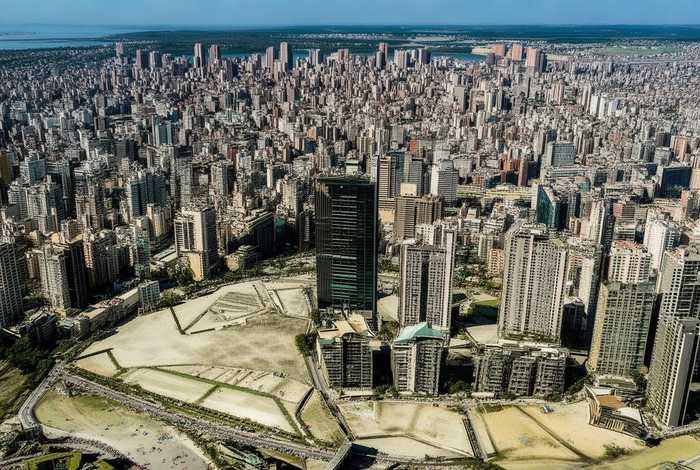 生活中暴风雨场面写一段话 - 生活中暴风雨场面写一段话三年级