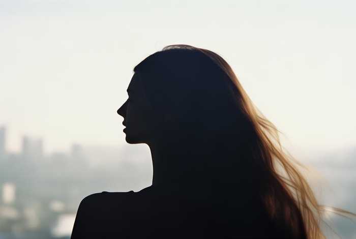 生活女图片背影 - 生活女图片背影头像