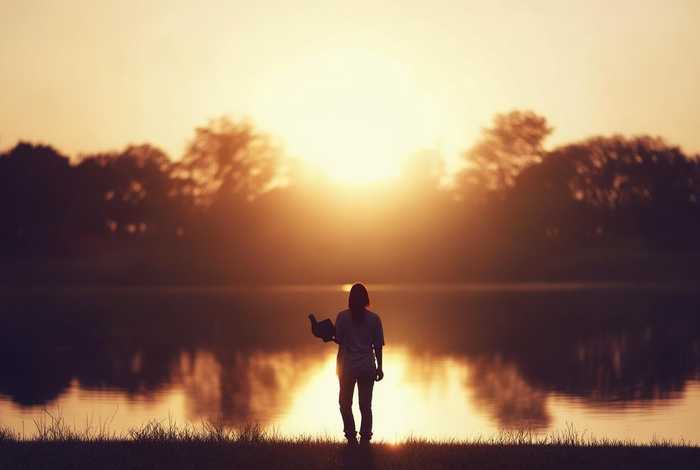 生活教会了我独立的句子 生活教会了我独立的句子说说