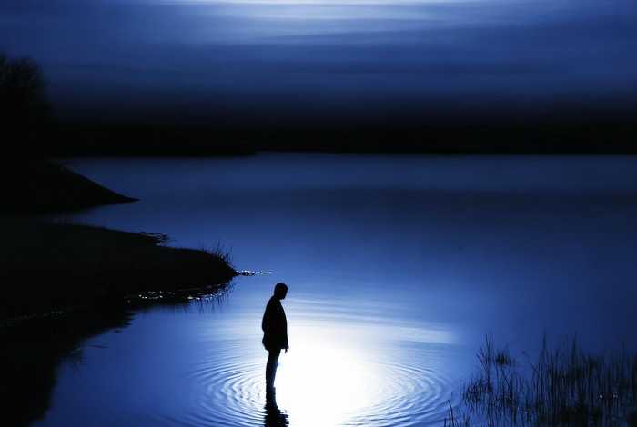 生活为何如此艰难 Moonlit Dream（生活为何如此艰难 moonlit dream）