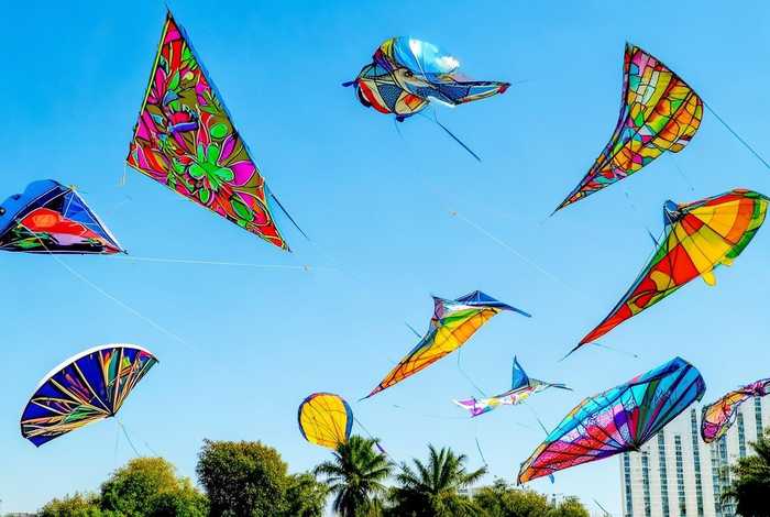 生活中的风筝;生活中的风筝骨架都有哪些形状风筝上的图案有什么特点 生活中的风筝;生活中的风筝骨架都有哪些形状风筝上的图案有什么特点