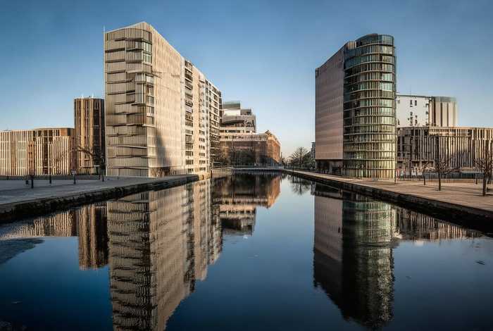 生活中建筑轴对称图形;生活中建筑轴对称图形是什么 生活中建筑轴对称图形;生活中建筑轴对称图形是什么