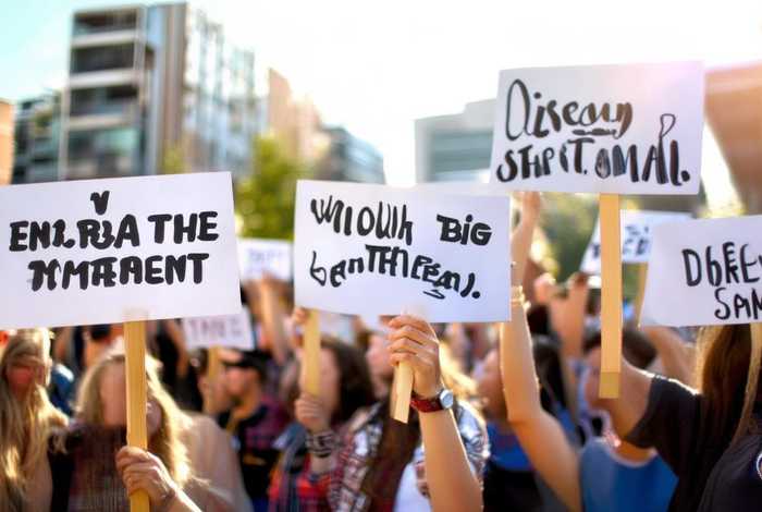 生活热门文案吸引人的句子；生活热门文案吸引人的句子短句